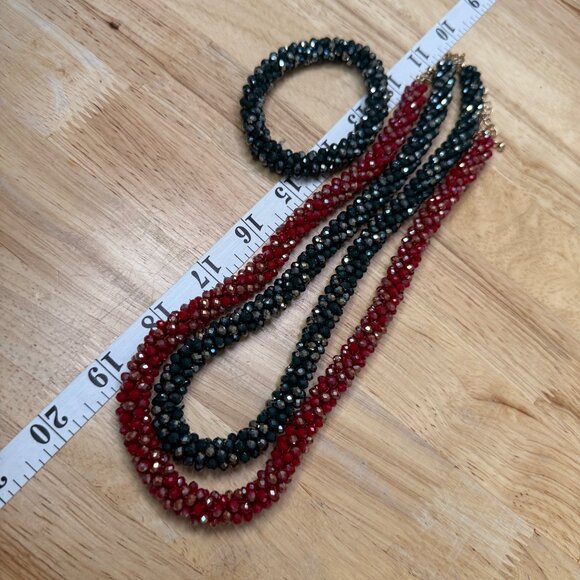 Red Green Faceted Beaded Necklaces Stretch Bracelet Set, Holiday, Glam, Festive - Picture 2 of 10